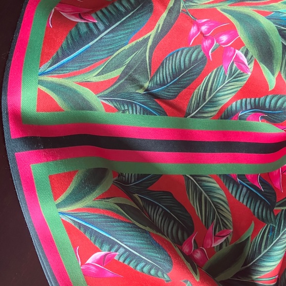 Farm Rio Tropical Print Women's scarf Bag NWT - Picture 3 of 3